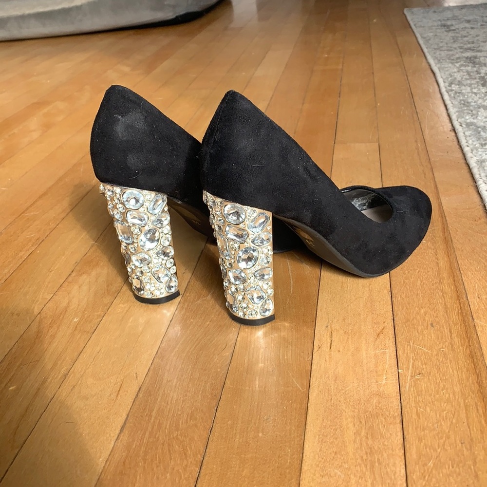 2 for 25$$ LE CHÂTEAU- Sparkly heels